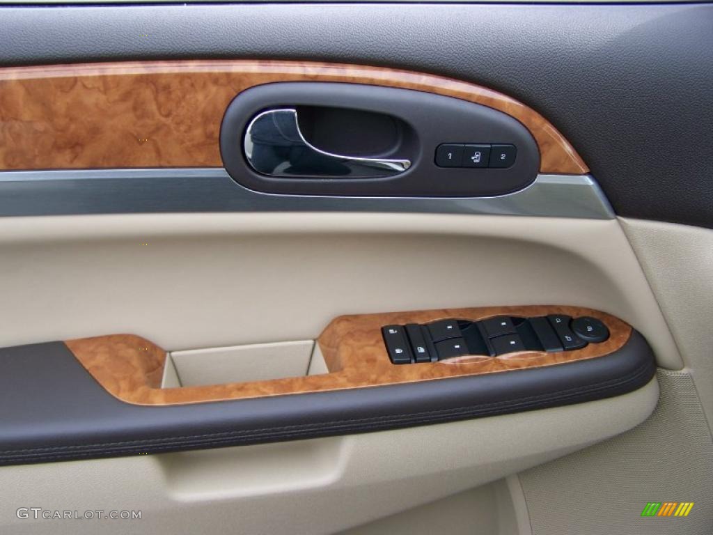 2010 Enclave CXL - Gold Mist Metallic / Cashmere/Cocoa photo #12