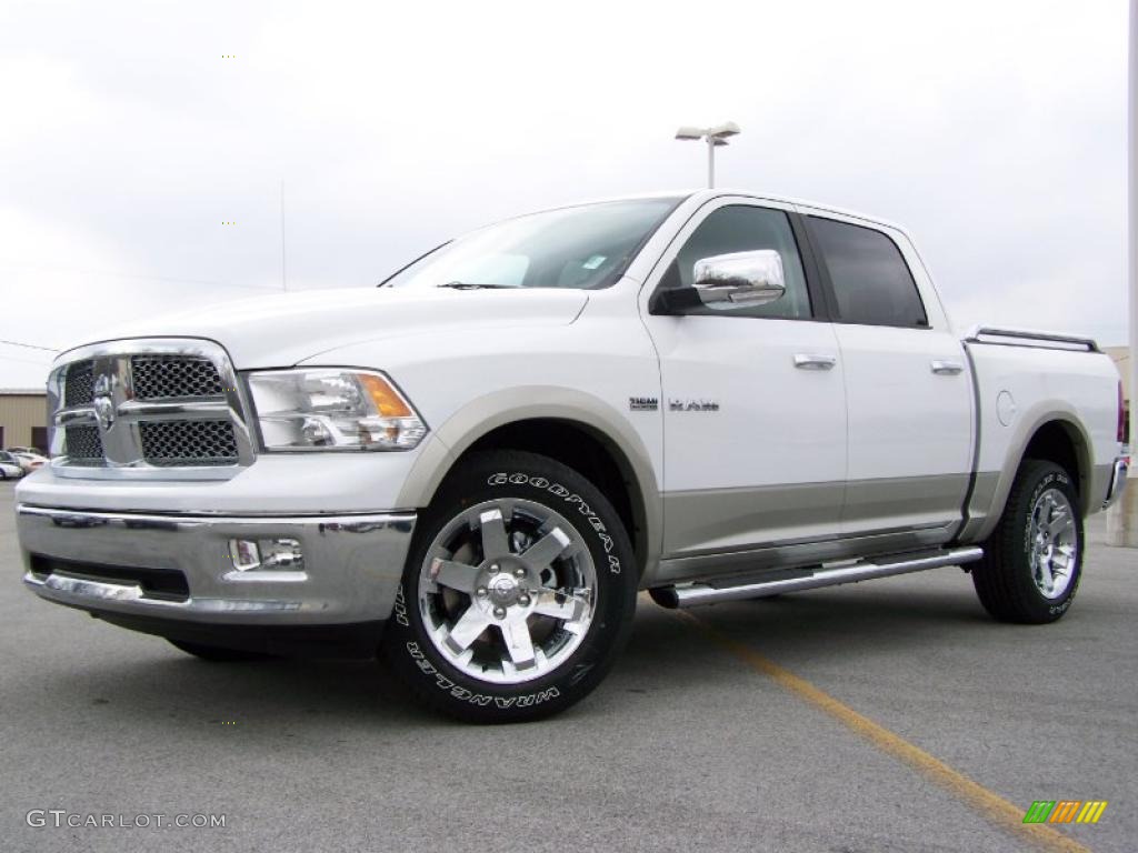 2010 Ram 1500 Laramie Crew Cab 4x4 - Stone White / Light Pebble Beige/Bark Brown photo #5