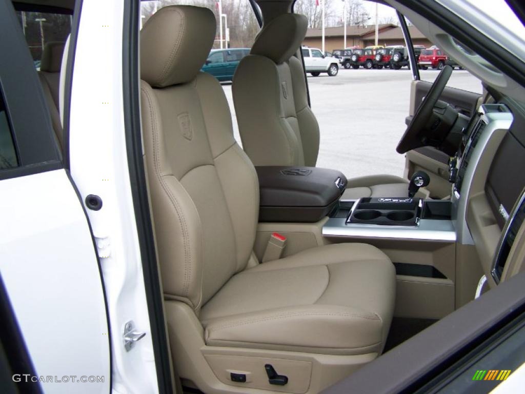 2010 Ram 1500 Laramie Crew Cab 4x4 - Stone White / Light Pebble Beige/Bark Brown photo #17