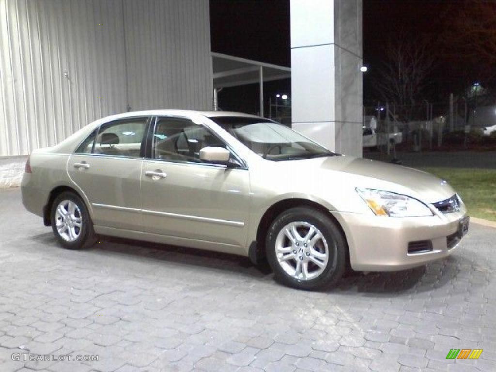 2007 Accord EX Sedan - Desert Mist Metallic / Gray photo #17