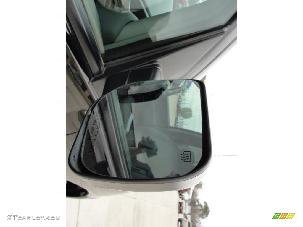 2006 Titan SE King Cab 4x4 - Galaxy Black / Steel Gray photo #19
