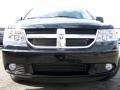 2010 Brilliant Black Crystal Pearl Dodge Journey SE  photo #3