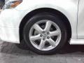 Super White - Camry SE Photo No. 3