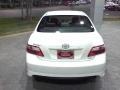 Super White - Camry SE Photo No. 4