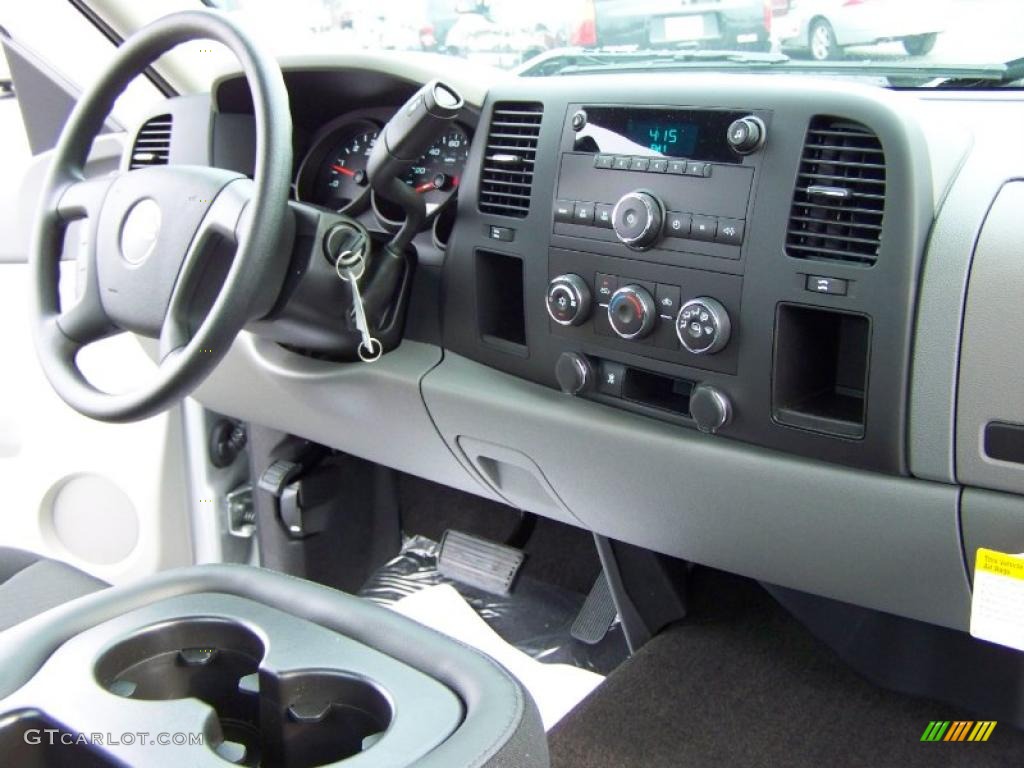 2010 Sierra 1500 Regular Cab - Pure Silver Metallic / Dark Titanium photo #14