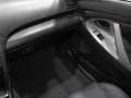 Super White - Camry SE Photo No. 11