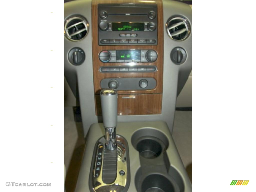 2004 F150 Lariat SuperCrew 4x4 - Oxford White / Tan photo #7