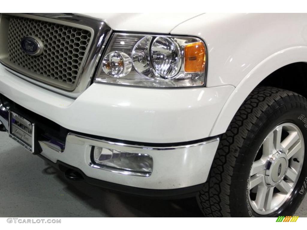 2004 F150 Lariat SuperCrew 4x4 - Oxford White / Tan photo #11