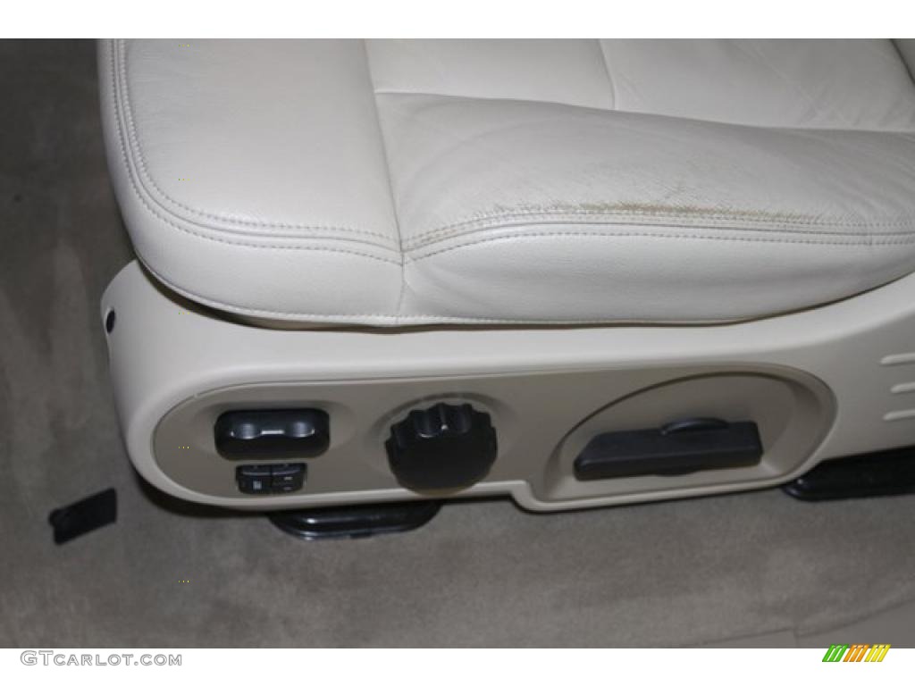 2004 F150 Lariat SuperCrew 4x4 - Oxford White / Tan photo #21