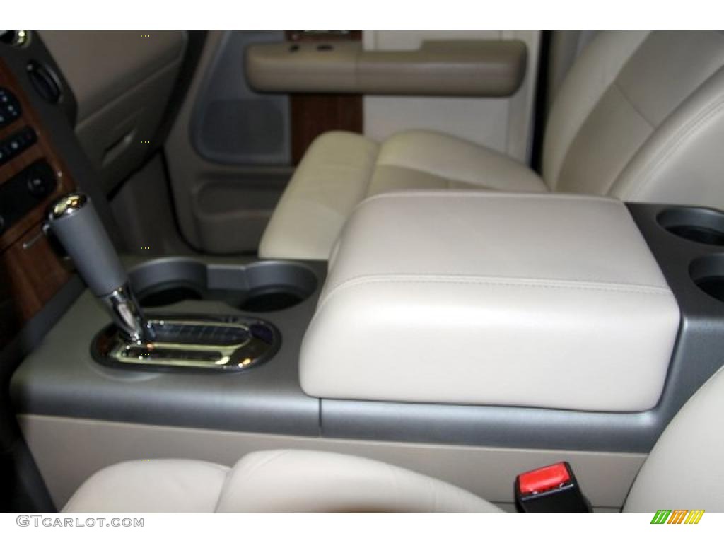 2004 F150 Lariat SuperCrew 4x4 - Oxford White / Tan photo #27