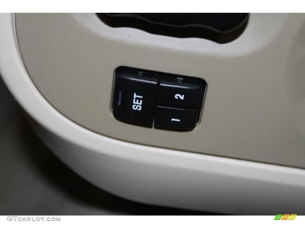 2004 F150 Lariat SuperCrew 4x4 - Oxford White / Tan photo #42