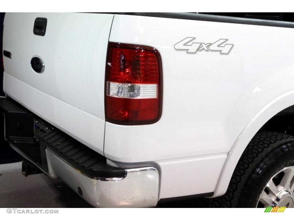 2004 F150 Lariat SuperCrew 4x4 - Oxford White / Tan photo #50