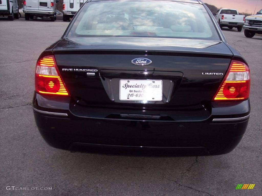 2005 Five Hundred Limited AWD - Black / Pebble Beige photo #5