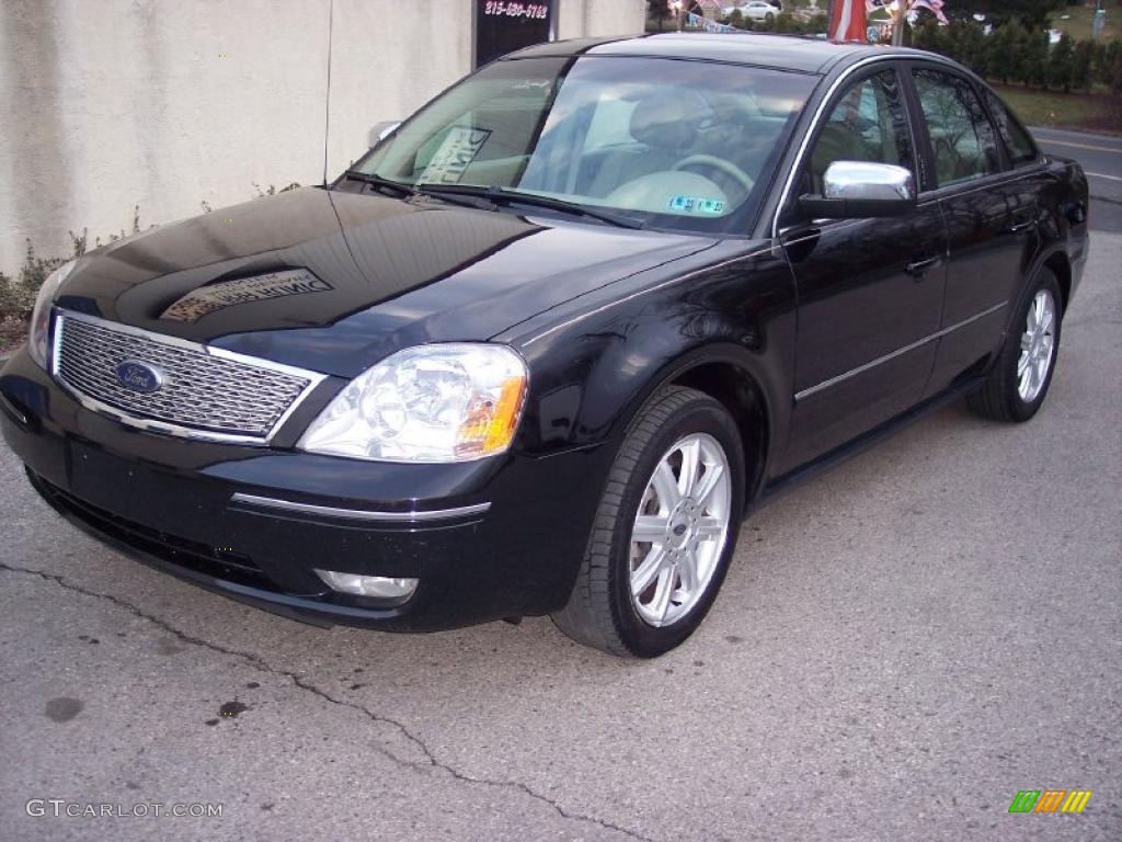 2005 Five Hundred Limited AWD - Black / Pebble Beige photo #10