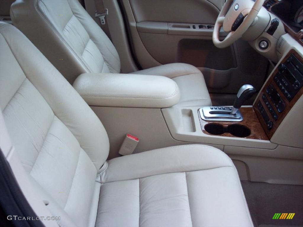 2005 Five Hundred Limited AWD - Black / Pebble Beige photo #24