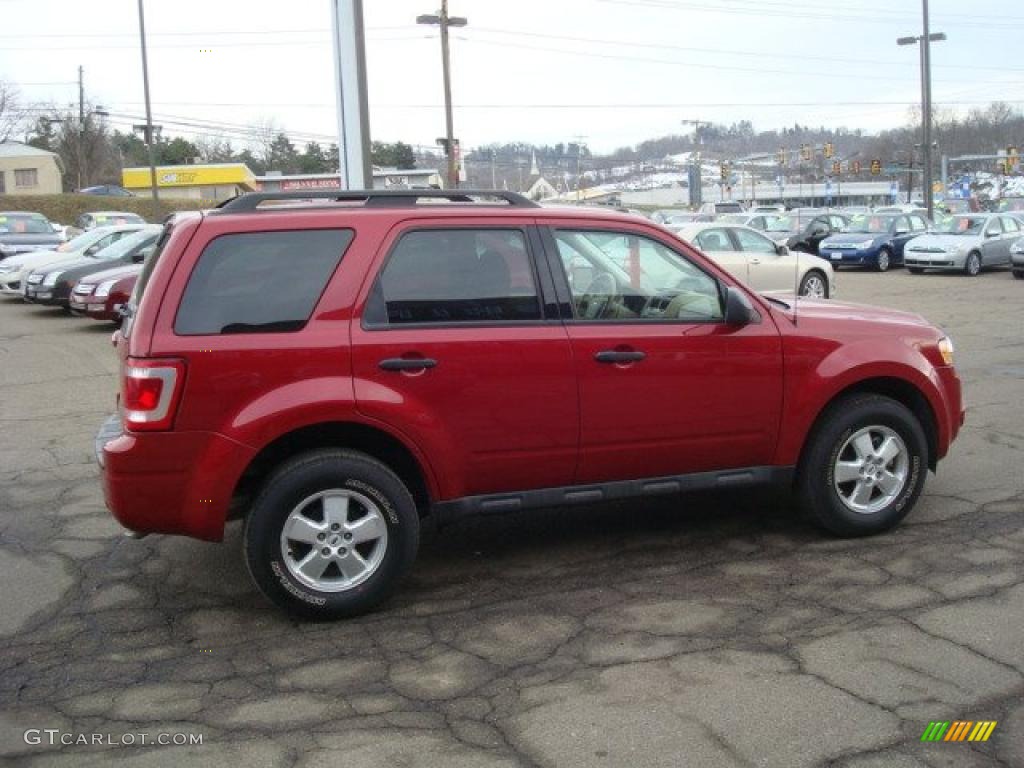 2009 Escape XLT V6 4WD - Sangria Red Metallic / Stone photo #5