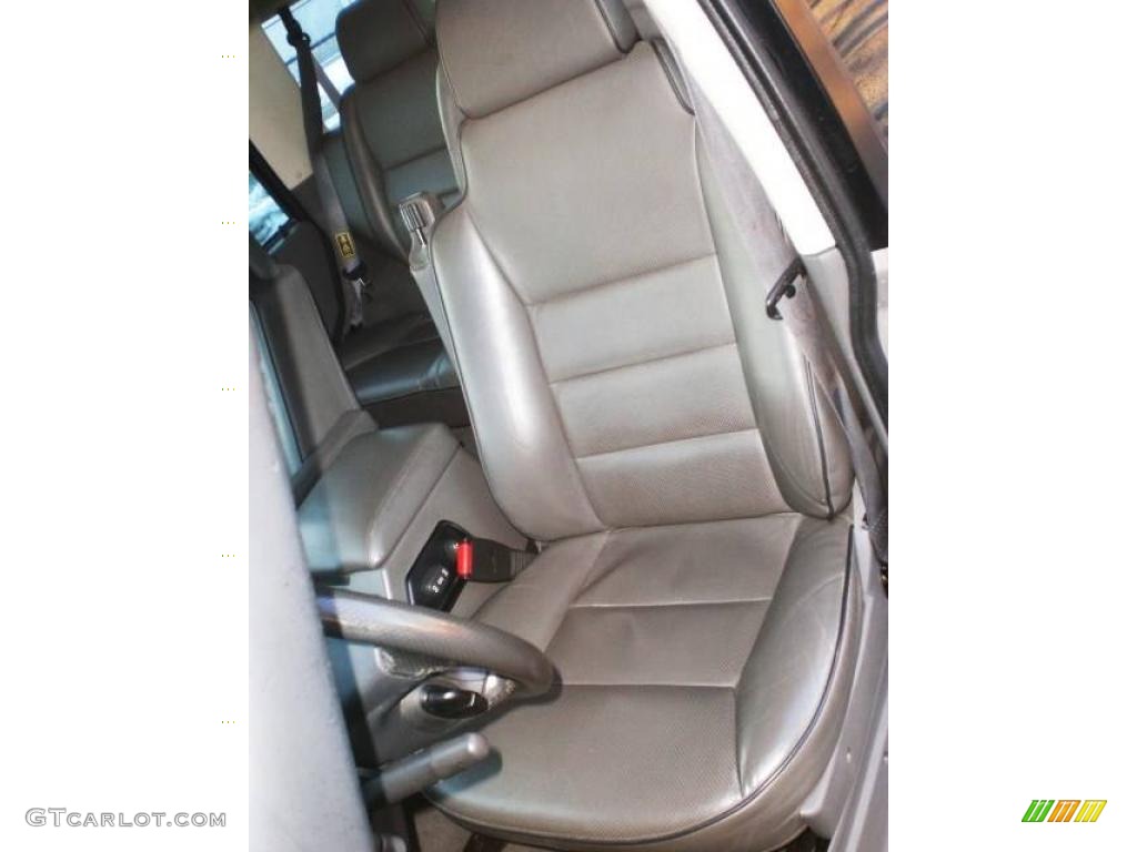 2001 Discovery II SE - Blenheim Silver Metallic / Smokestone Gray photo #32
