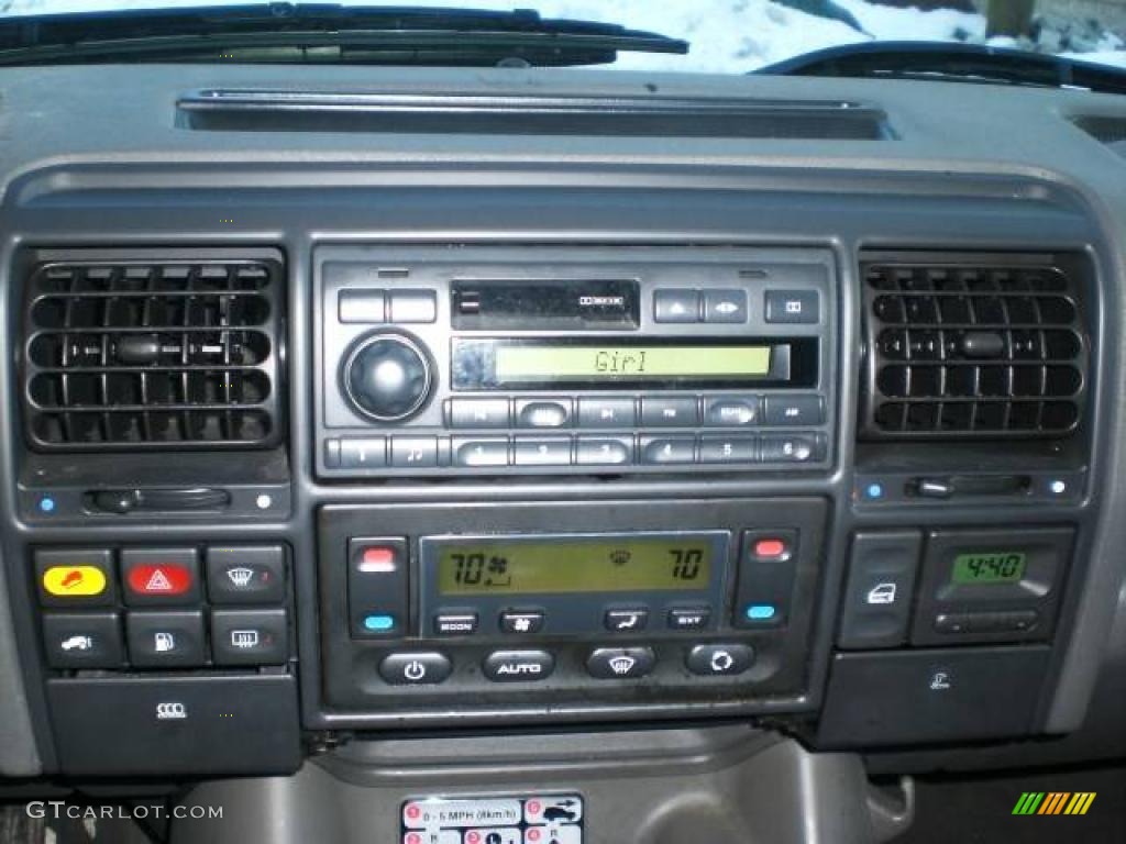 2001 Discovery II SE - Blenheim Silver Metallic / Smokestone Gray photo #39