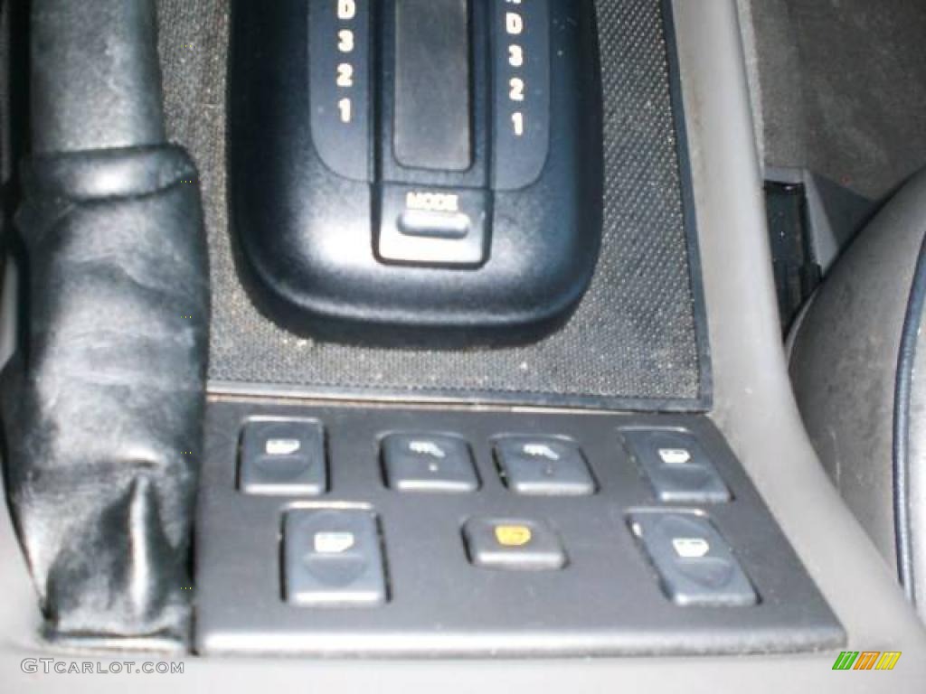 2001 Discovery II SE - Blenheim Silver Metallic / Smokestone Gray photo #44