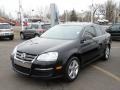 Black - Jetta SE Sedan Photo No. 1