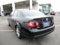 Black - Jetta SE Sedan Photo No. 4