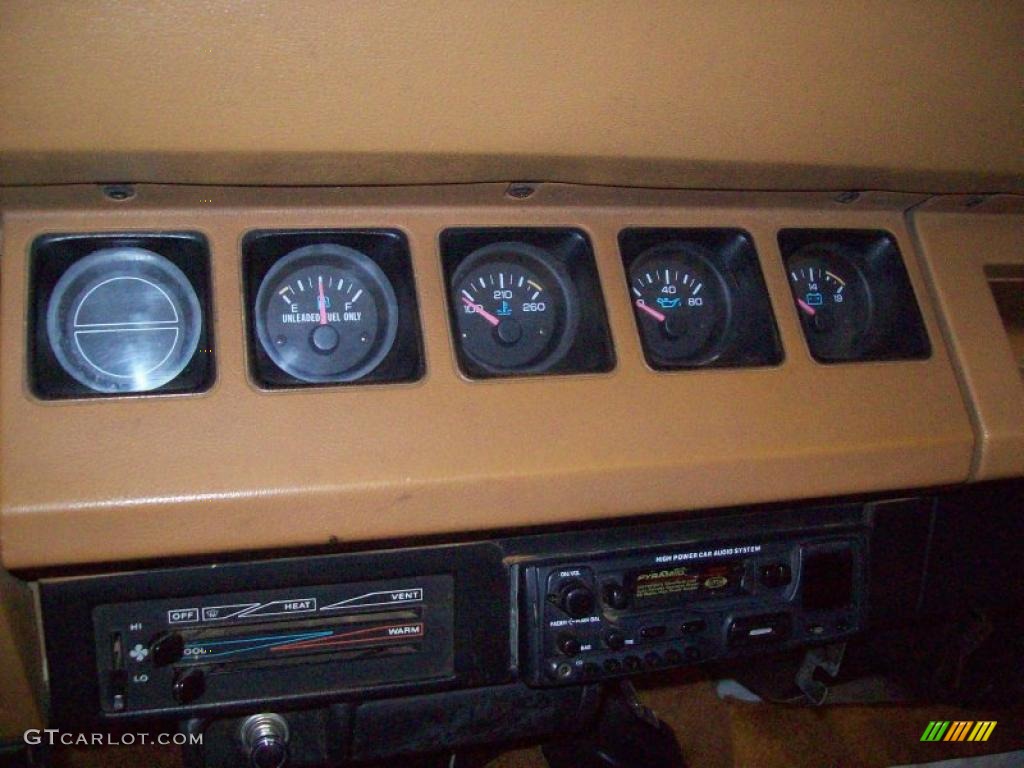 1993 Wrangler S 4x4 - Bright White / Camel photo #18