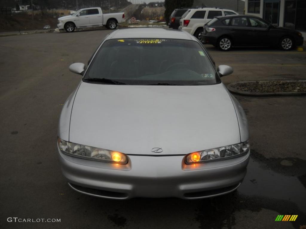 2000 Intrigue GLS - Silver Mist Metallic / Dark Gray photo #17