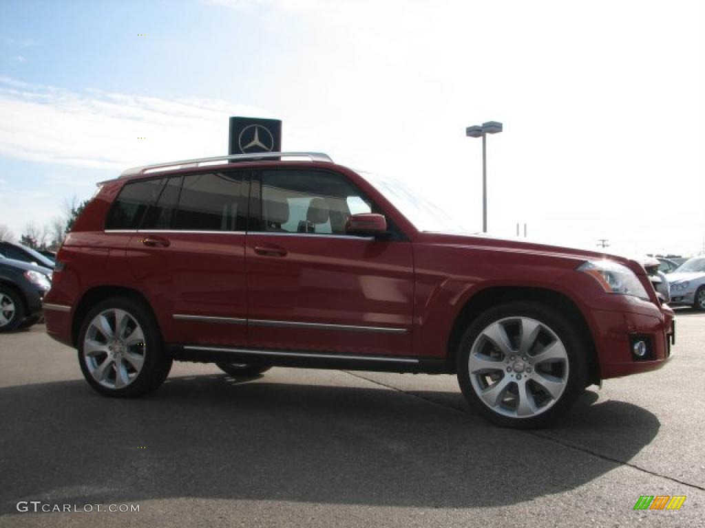 2010 GLK 350 4Matic - Mars Red / Almond/Black photo #3