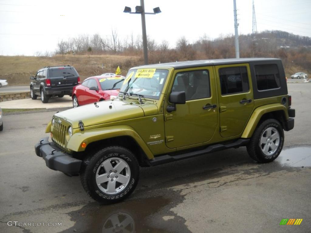 2007 Wrangler Unlimited Sahara 4x4 - Rescue Green Metallic / Dark Slate Gray/Medium Slate Gray photo #16