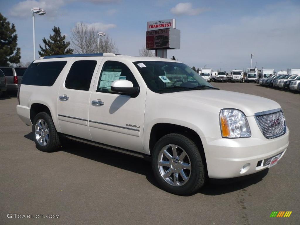 2010 Yukon XL Denali AWD - White Diamond Tricoat / Cocoa/Light Cashmere photo #1