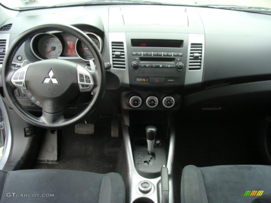 2007 Outlander XLS 4WD - Cool Silver Metallic / Black photo #11