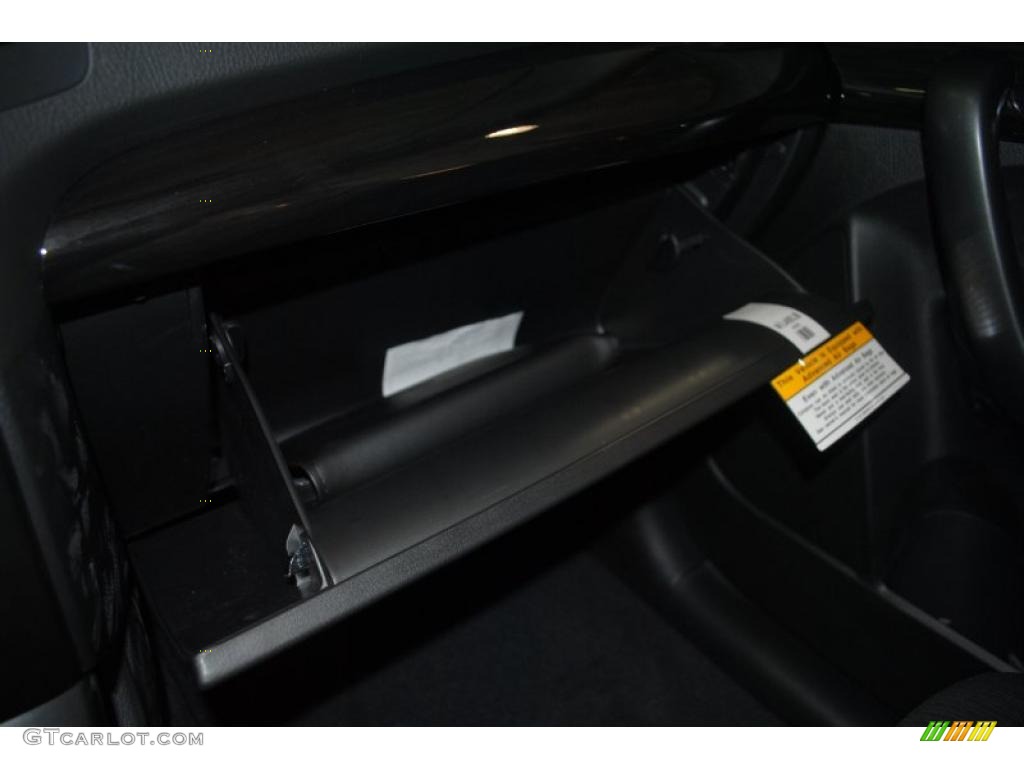 2011 Sorento EX AWD - Titanium Silver / Black photo #45