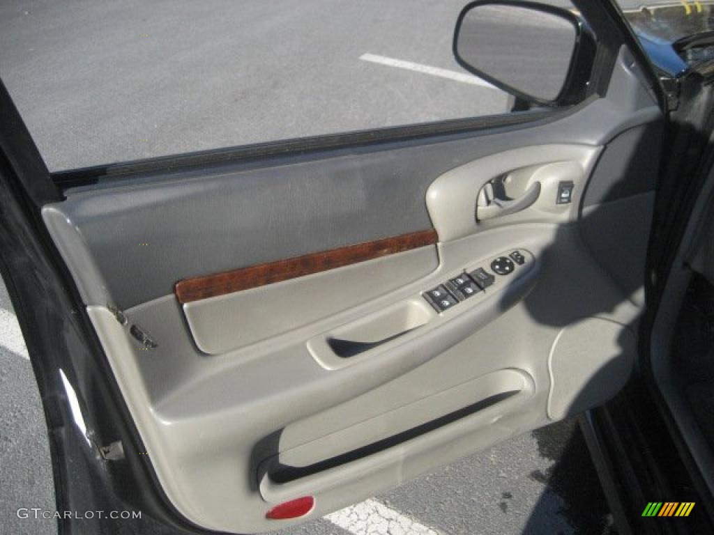 2004 Impala LS - Black / Medium Gray photo #14
