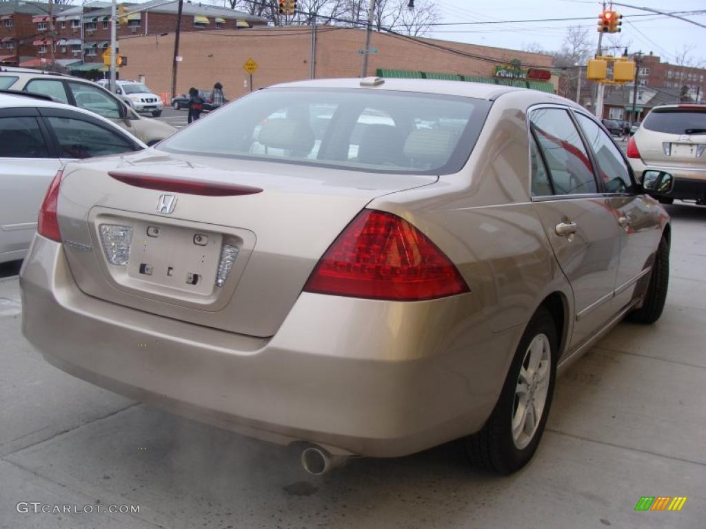 2007 Accord EX-L Sedan - Desert Mist Metallic / Ivory photo #4