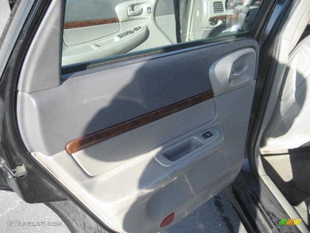 2004 Impala LS - Black / Medium Gray photo #19