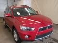 2010 Rally Red Metallic Mitsubishi Outlander SE 4WD  photo #10