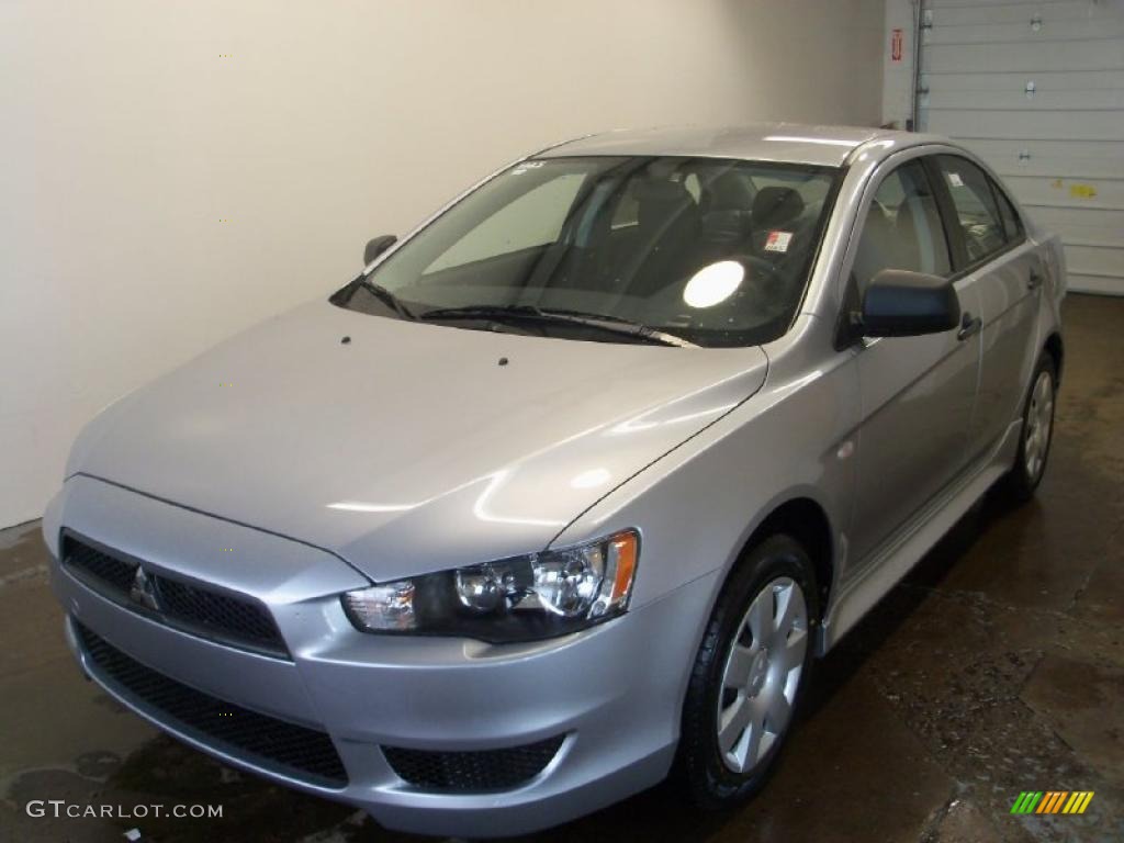 2010 Lancer DE - Apex Silver Metallic / Black photo #1