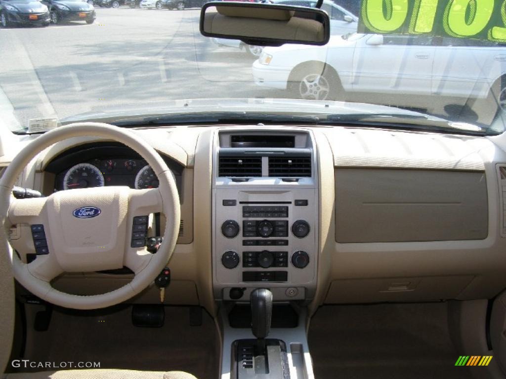 2010 Escape XLT - Steel Blue Metallic / Camel photo #22