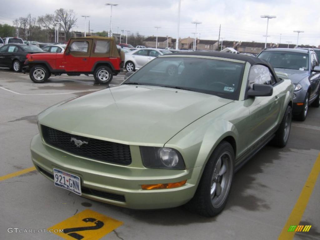 2005 Mustang V6 Premium Convertible - Legend Lime Metallic / Dark Charcoal photo #1