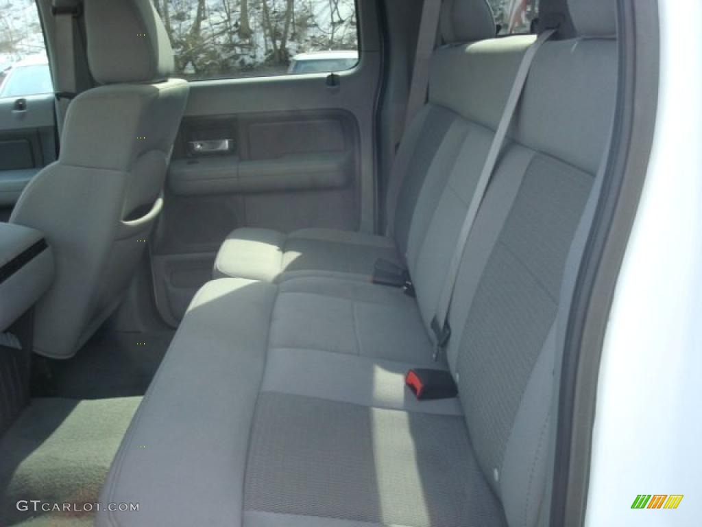 2006 F150 XLT SuperCrew 4x4 - Oxford White / Black/Medium Flint photo #9