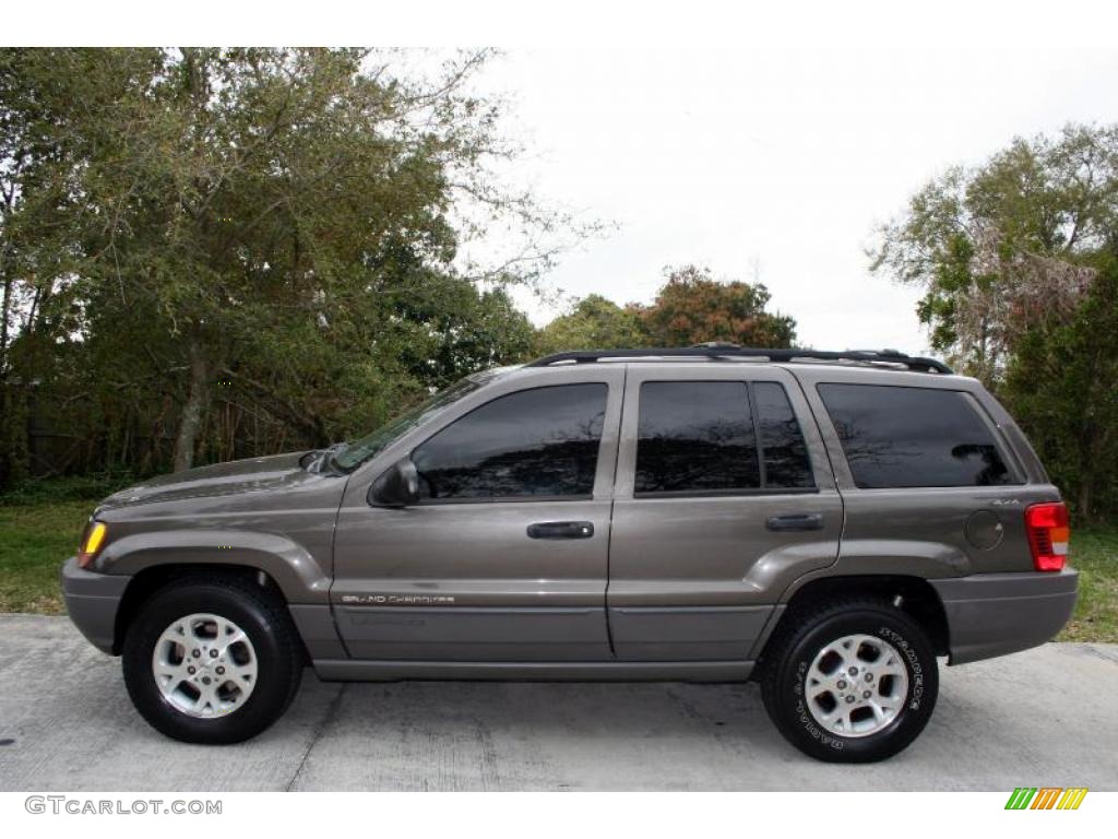 2000 Grand Cherokee Laredo 4x4 - Taupe Frost Metallic / Taupe photo #3