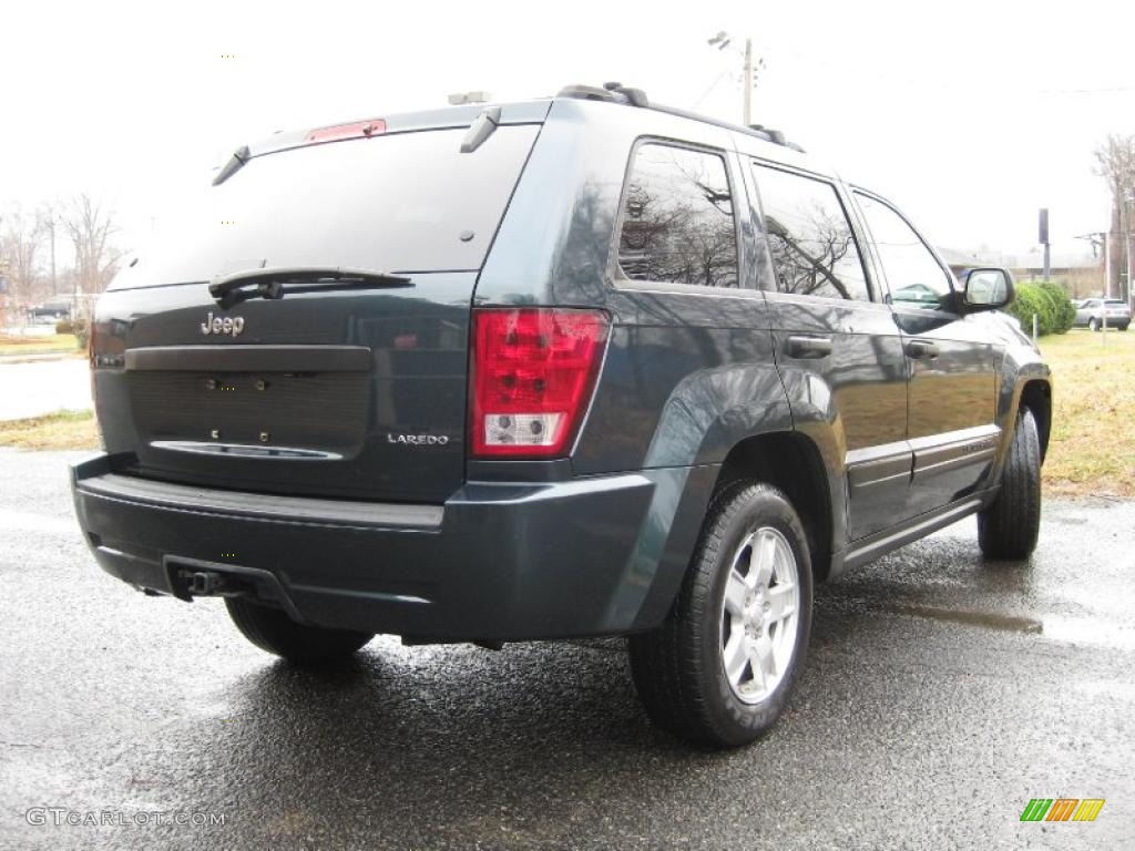2005 Grand Cherokee Laredo - Deep Beryl Green Pearl / Medium Slate Gray photo #8