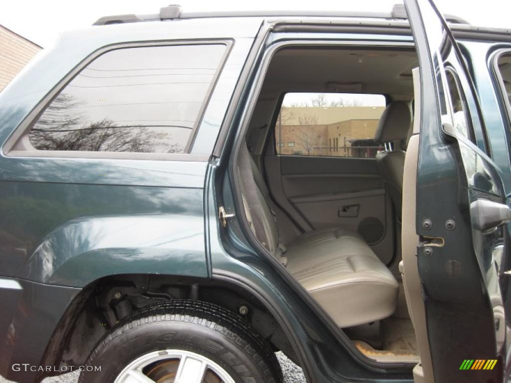 2005 Grand Cherokee Laredo - Deep Beryl Green Pearl / Medium Slate Gray photo #23