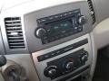 Stone White - Grand Cherokee Laredo Photo No. 23