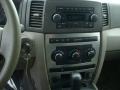 Black - Grand Cherokee Laredo 4x4 Photo No. 23