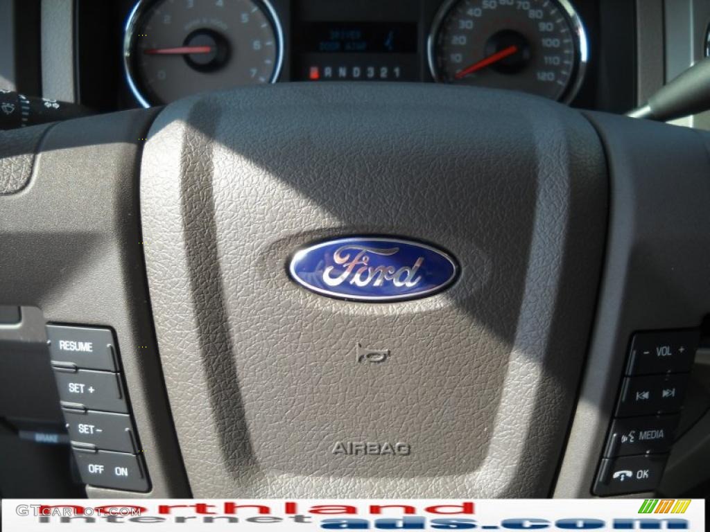 2010 F150 XLT SuperCab 4x4 - Red Candy Metallic / Medium Stone photo #19