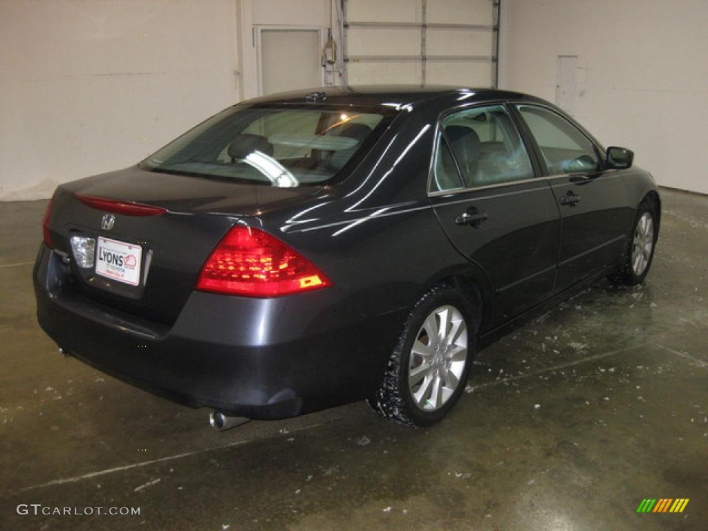 2006 Accord EX-L V6 Sedan - Nighthawk Black Pearl / Gray photo #4