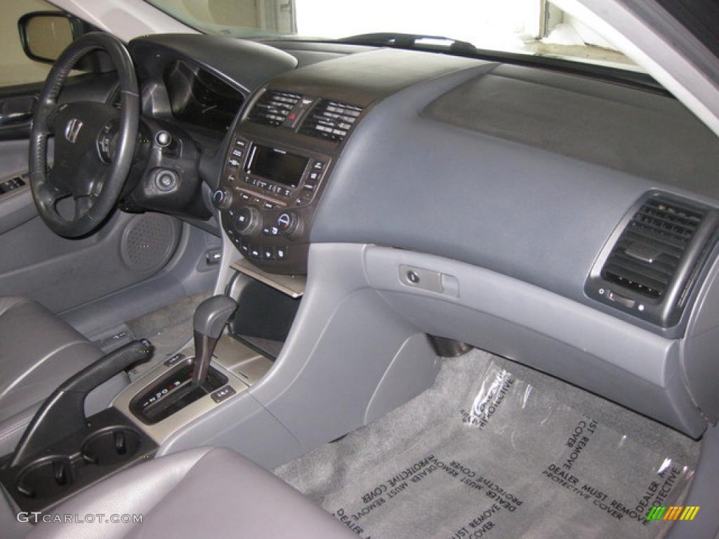 2006 Accord EX-L V6 Sedan - Nighthawk Black Pearl / Gray photo #16