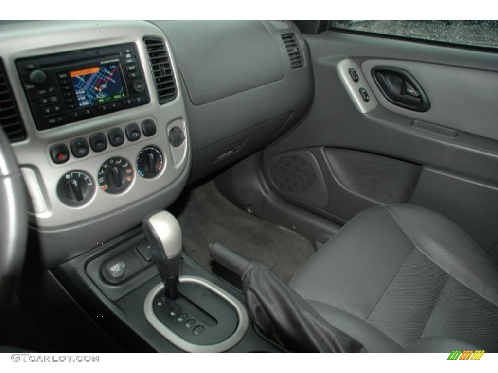 2006 Escape Hybrid - Black / Medium/Dark Flint photo #12