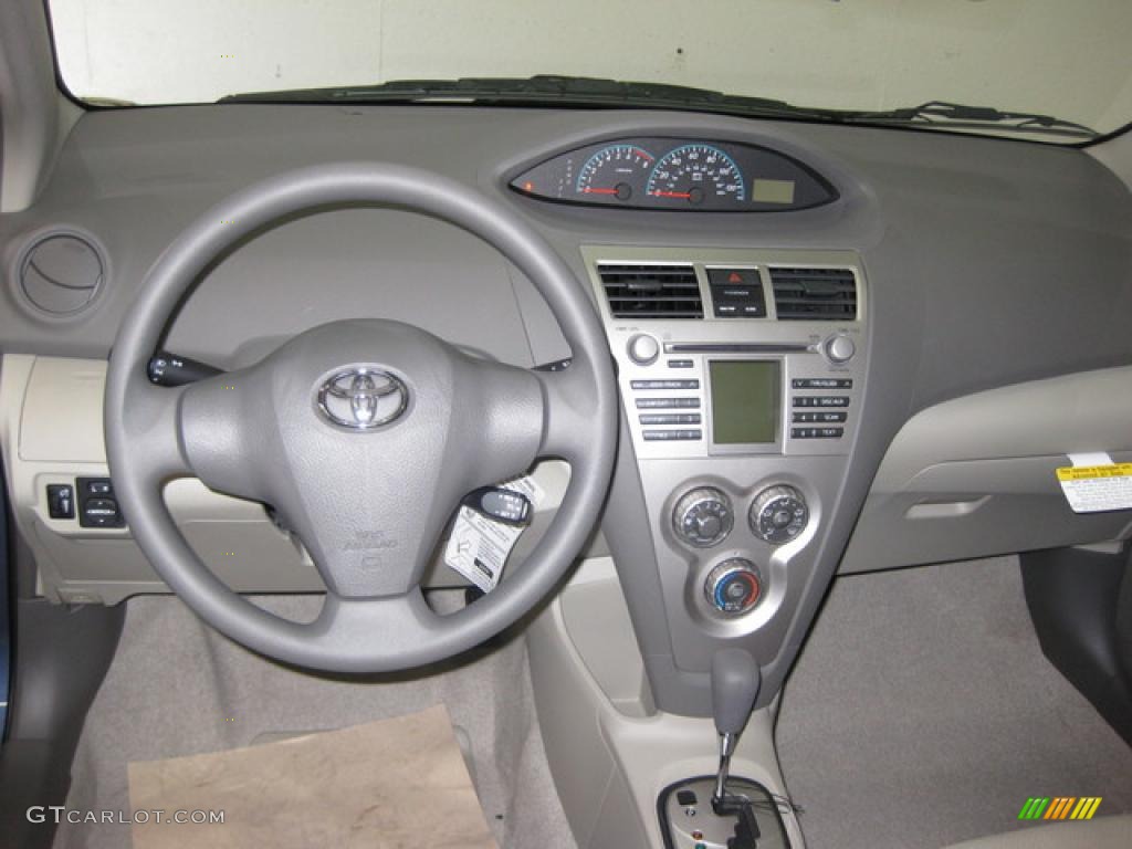 2010 Yaris Sedan - Pacific Blue Metallic / Dark Charcoal photo #4